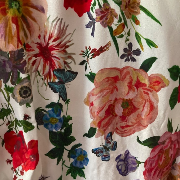 Grace & Lace Floral Blouse Size XL - Picture 4 of 4